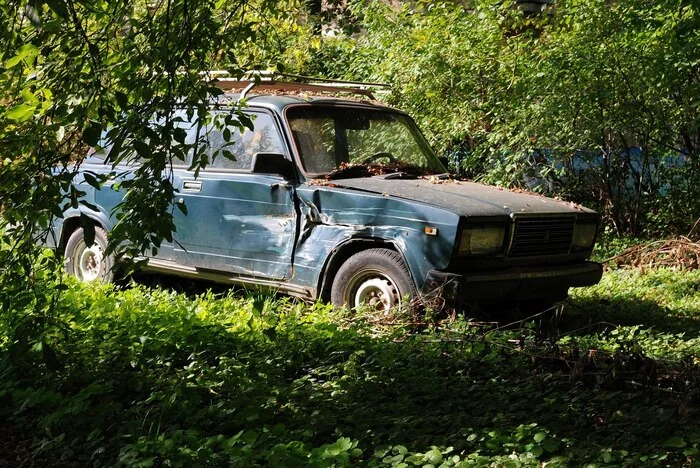How Does Scrap Car Pickup Work in Edmonton?